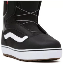 Vans Aura OG -Ski Uitrustings Winkel vans aura og black white 7 us 39 eur black white 8